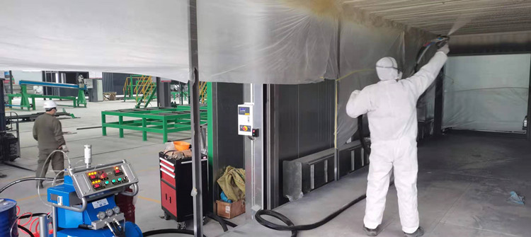 集裝箱冷庫保溫噴涂設備_聚氨酯噴涂設備廠家