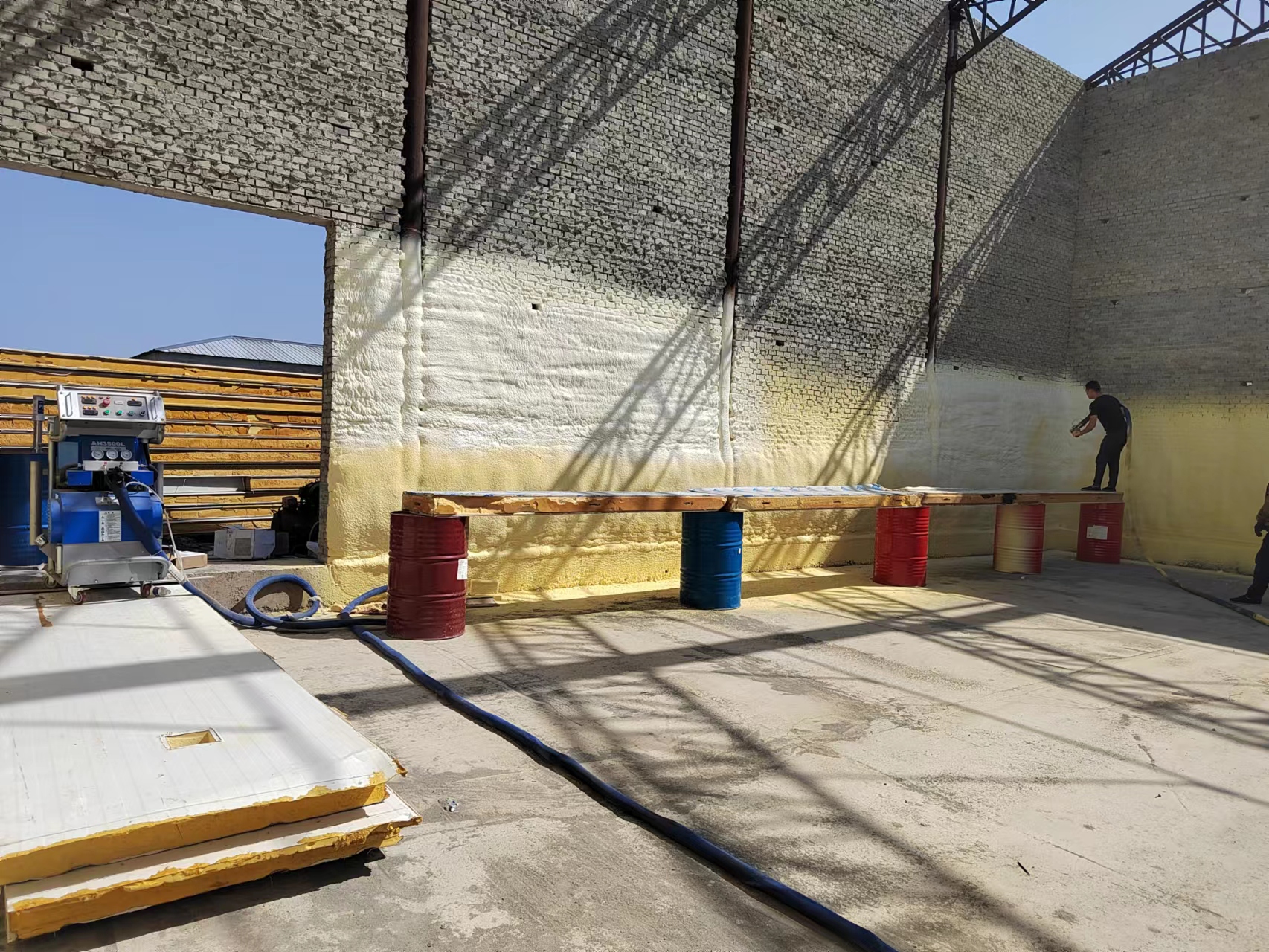 冷庫保溫噴涂聚氨酯施工